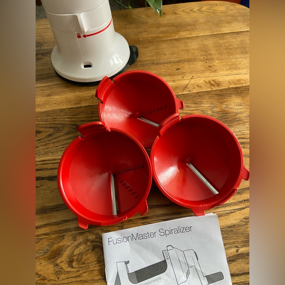 Tupperware - Picture 3 of 3